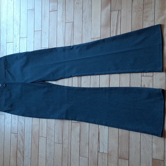 Women's dress pants - Picture 1 of 5